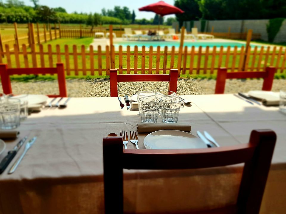 Chef at home in Saldet ( Alt Empordà ) with local cusine