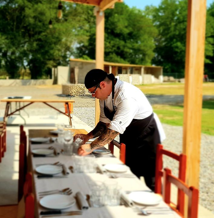 Chef at home in Saldet ( Alt Empordà ) with local cusine